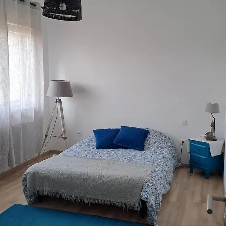 3 Pieces Ellea Apartment *